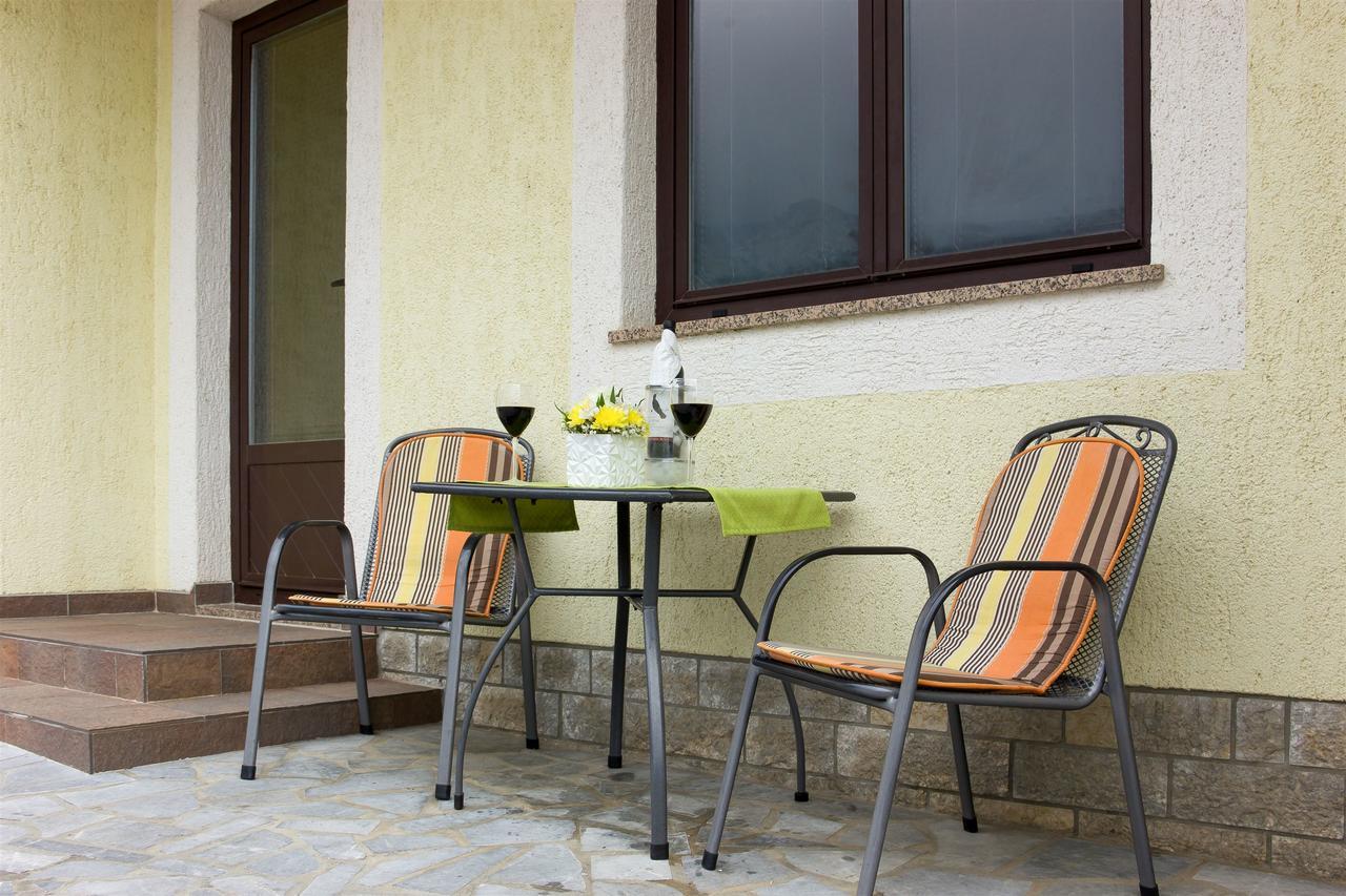Apartments Marijana Senj  Luaran gambar