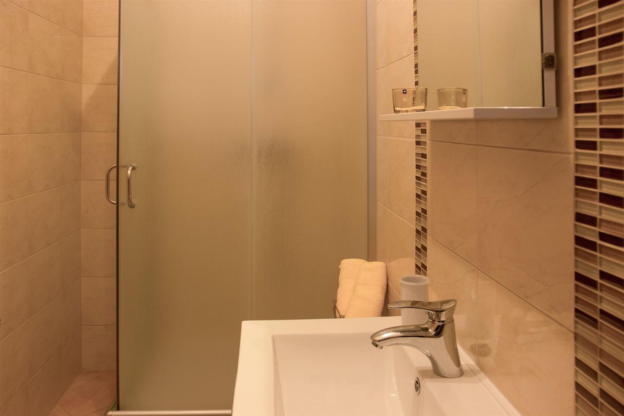 Apartments Marijana Senj  Luaran gambar